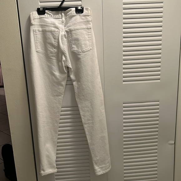 Brand new white girlfriend gap 00 size 24 new without tags - Picture 3 of 3